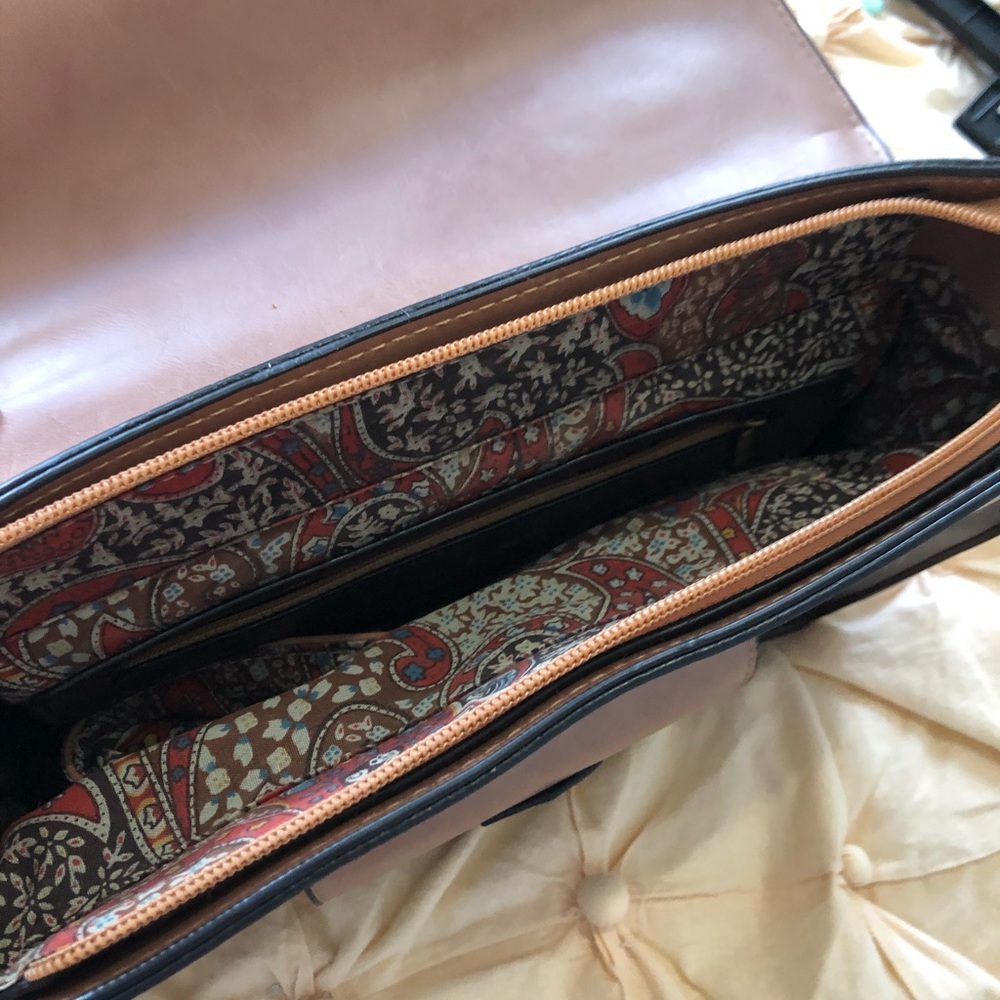 Altar’d State Two-Tone vintage-style Brown & Tan Crossbody Satchel - Picture 4 of 10